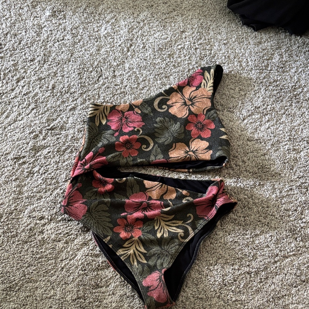 Beach Riot Floral One-Shoulder One-Piece Swimsuit in Black, Pink & Peach
